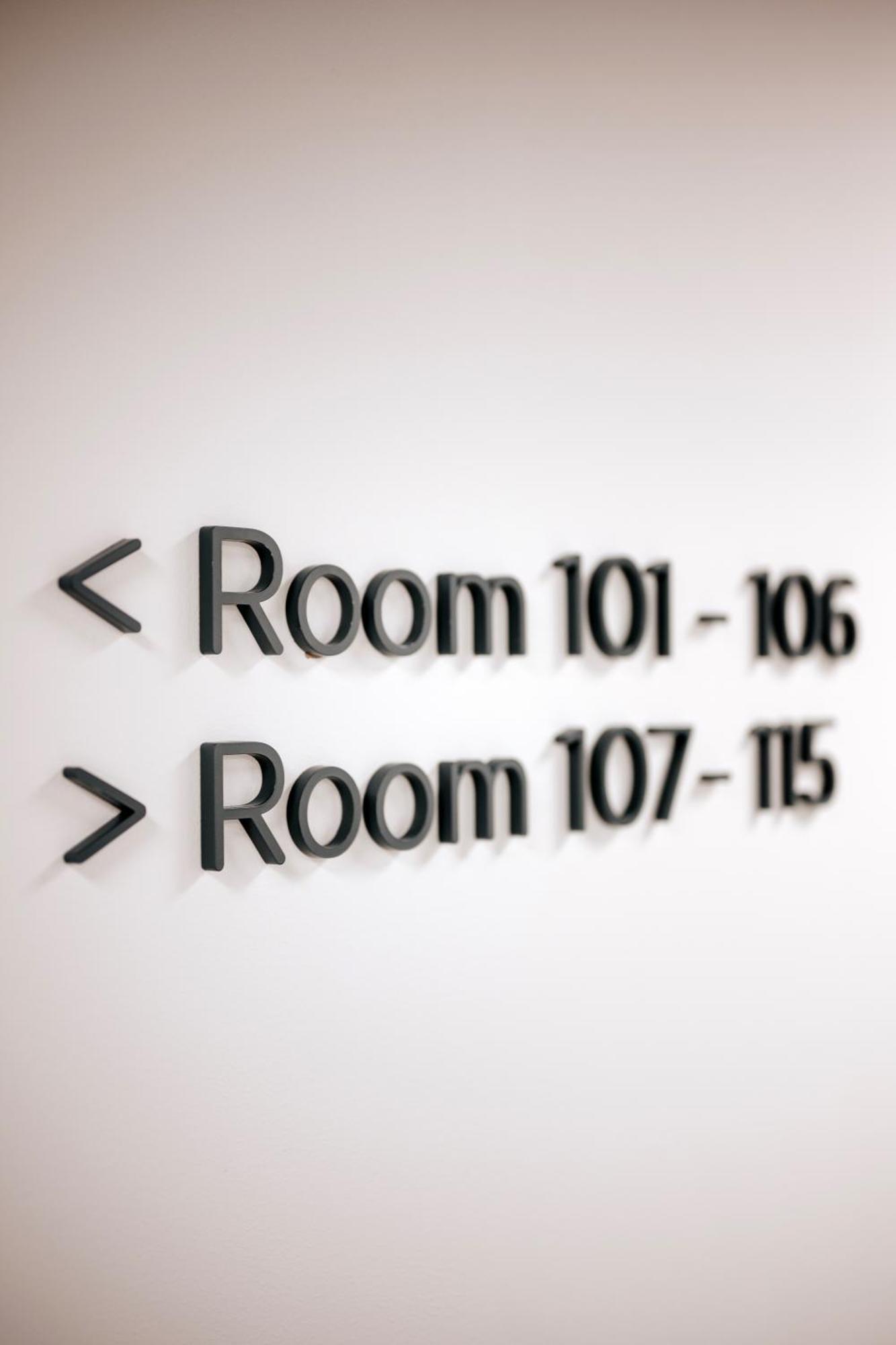 The Lab Hotel Солна Экстерьер фото